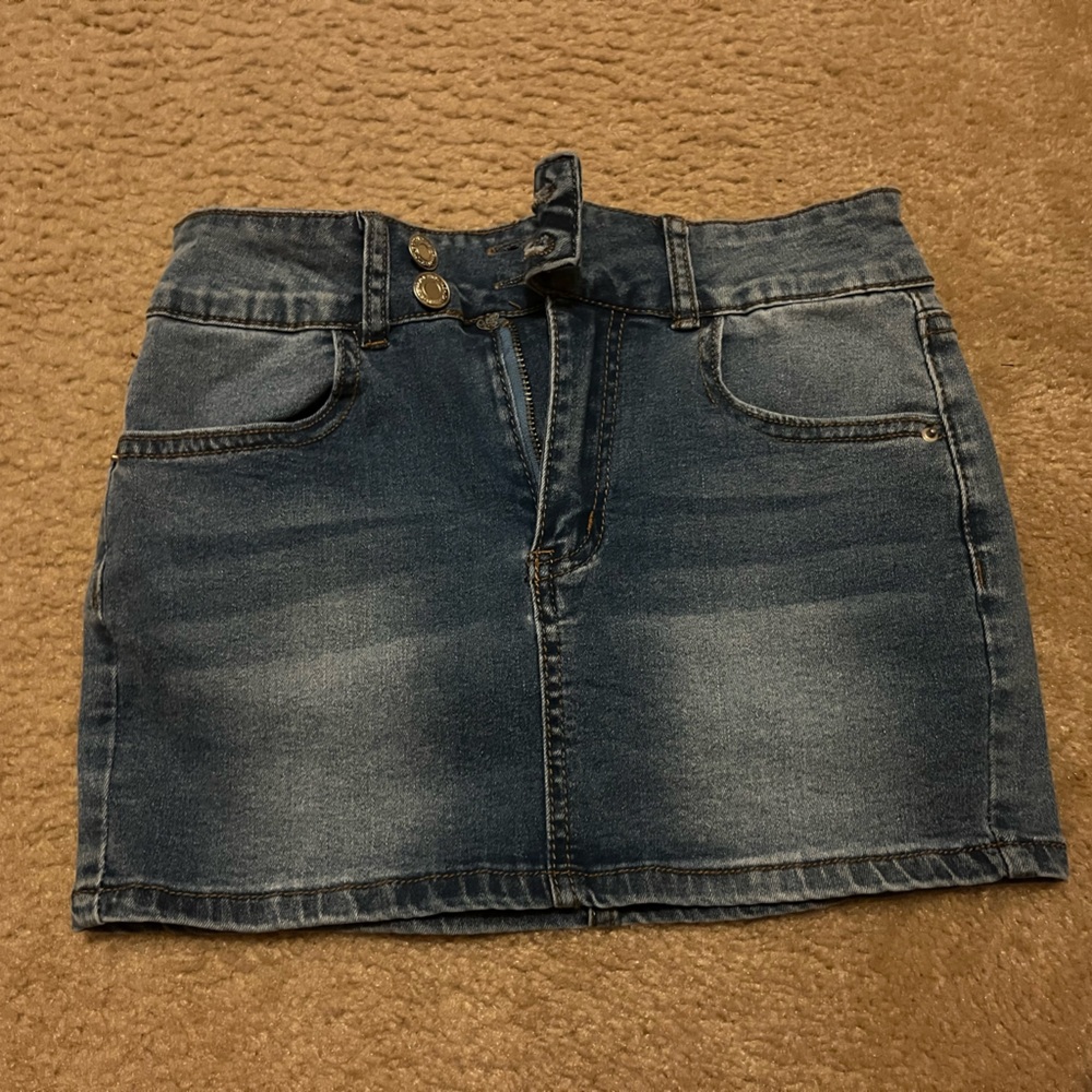 Medium wash denim mini skirt